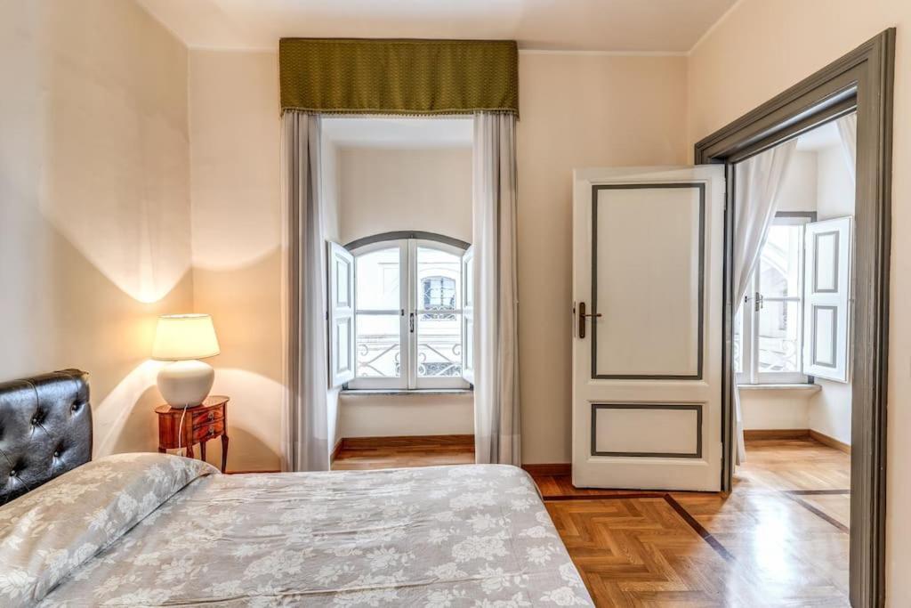 Appartamento Xx Sett Flat By Barberini Trevi Fountain Roma